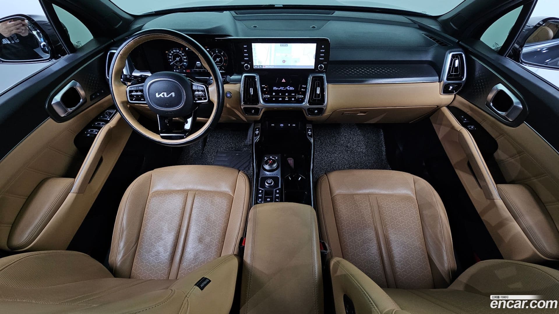 Main__Slider__Photo:Sorento Kia 2021.7-6