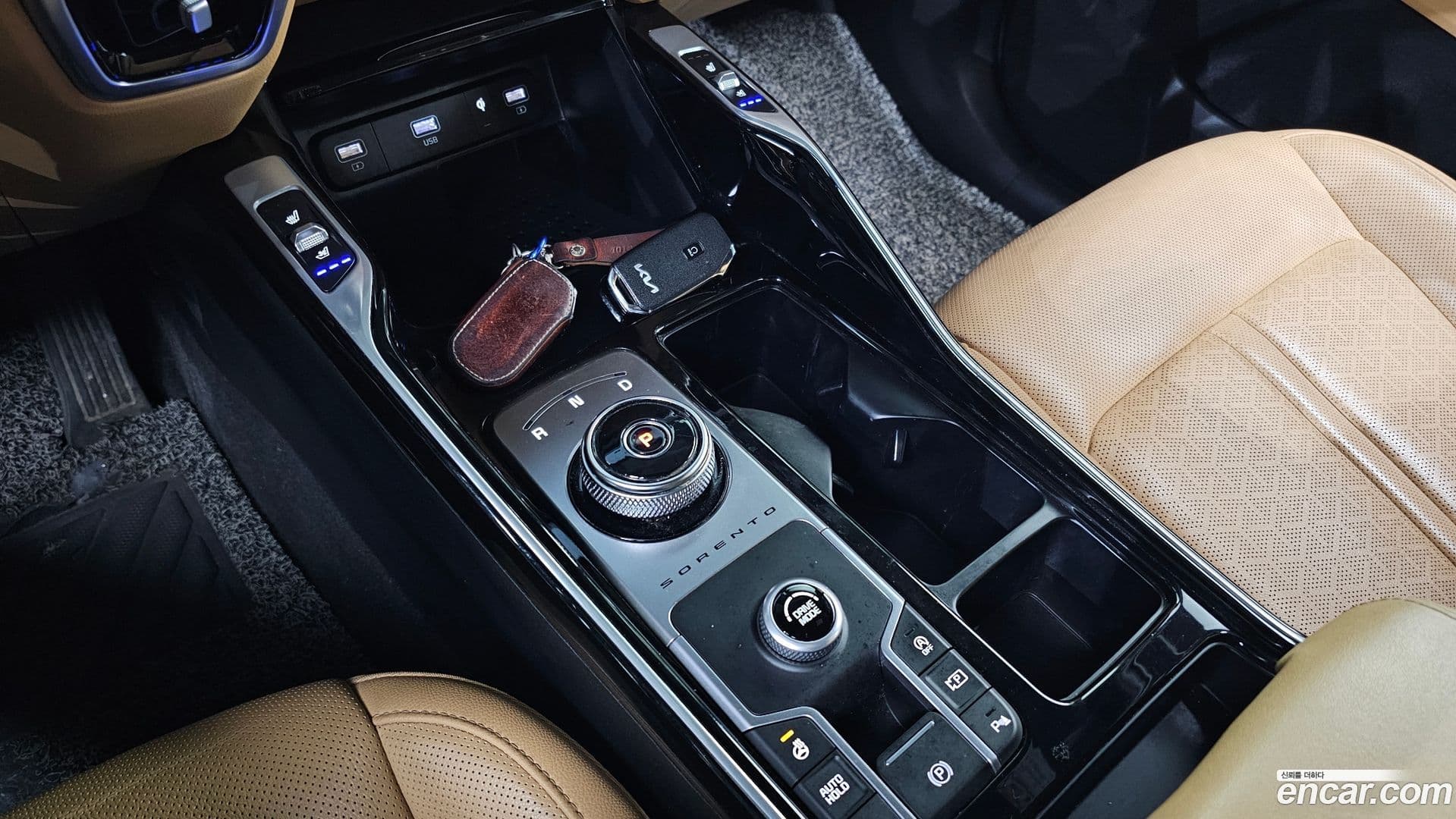 Main__Slider__Photo:Sorento Kia 2021.7-8