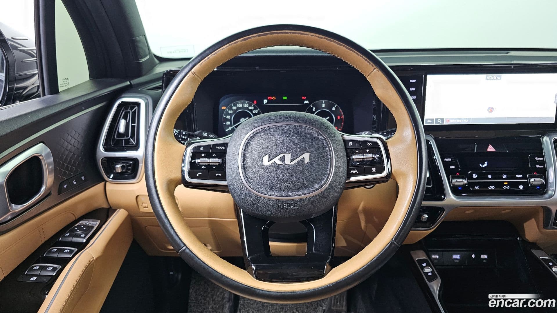 Main__Slider__Photo:Sorento Kia 2021.7-14