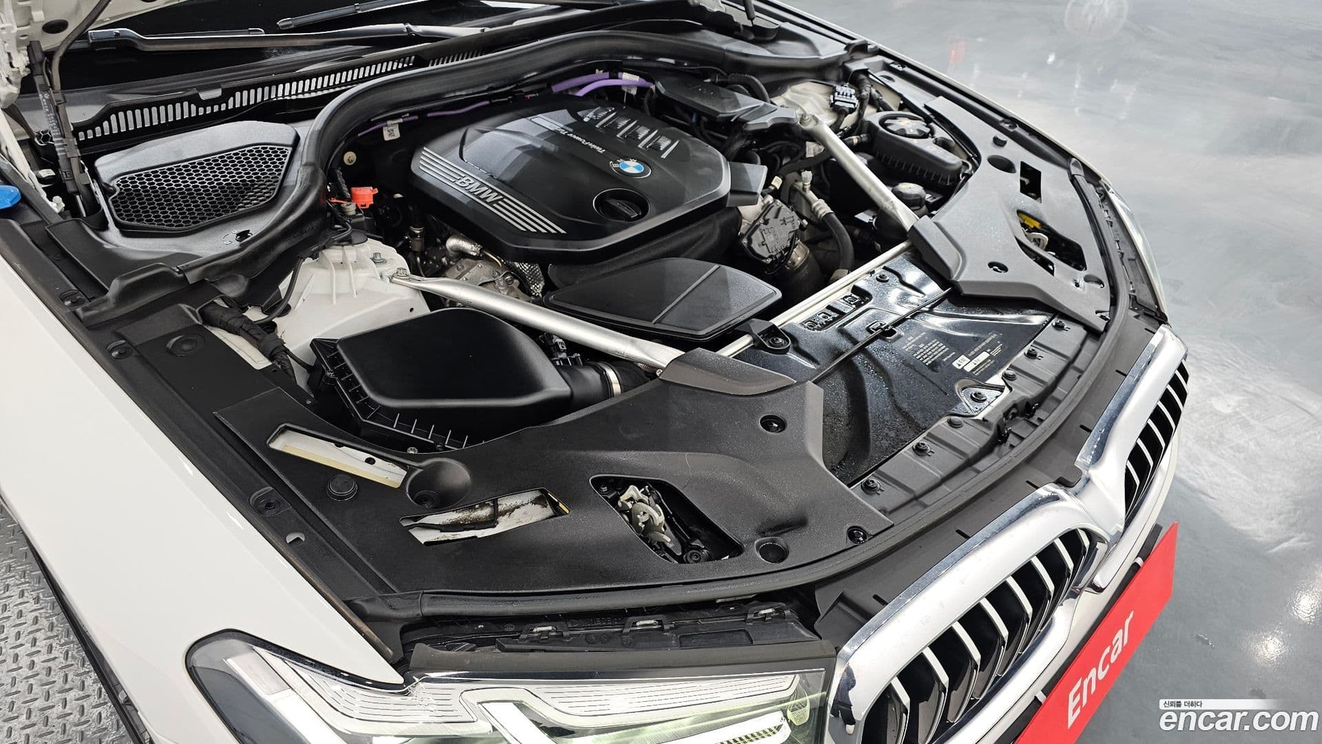 Main__Slider__Photo:5-Series BMW 2020.10-5