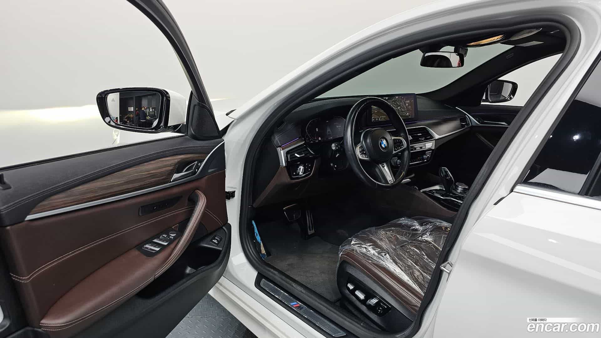 5-Series BMW 2020.10-INNER-010