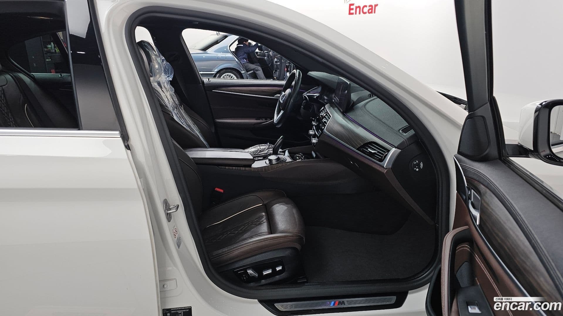 Main__Slider__Photo:5-Series BMW 2020.10-10