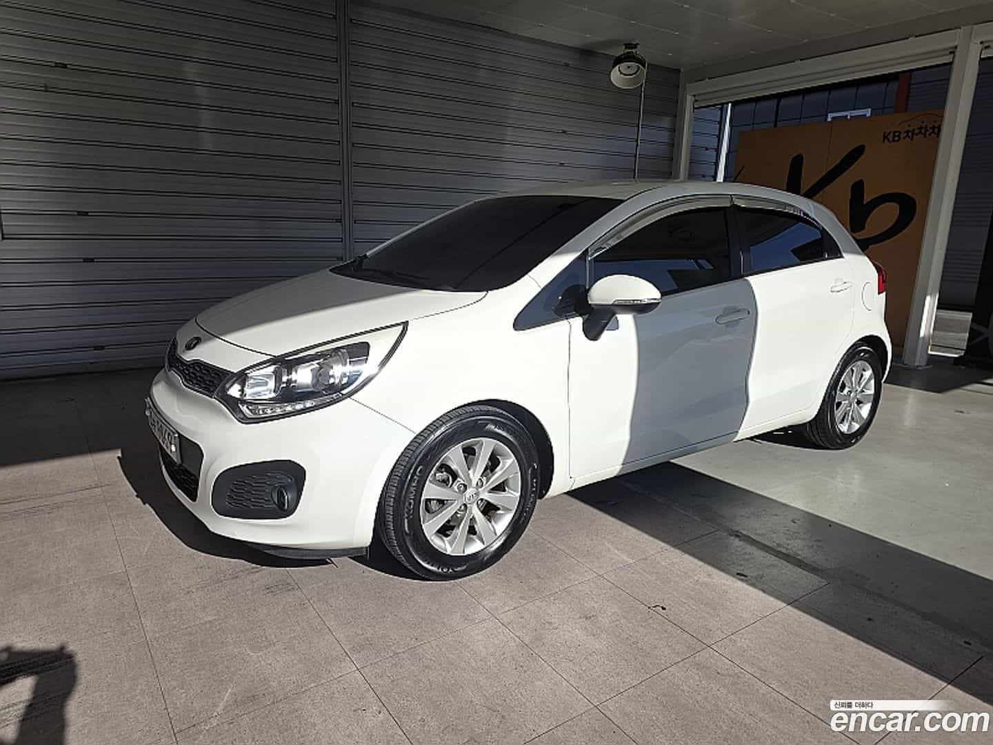 pride Kia 2014.8-OUTER-001