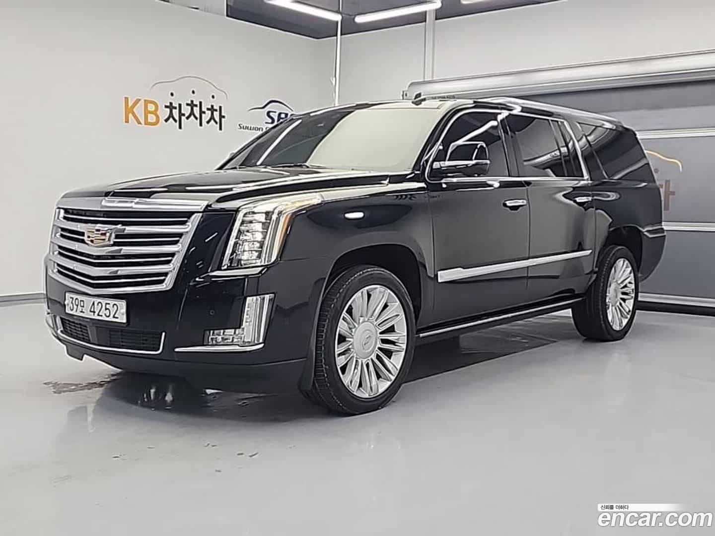 Escalade Cadillac 2018.11-OUTER-002