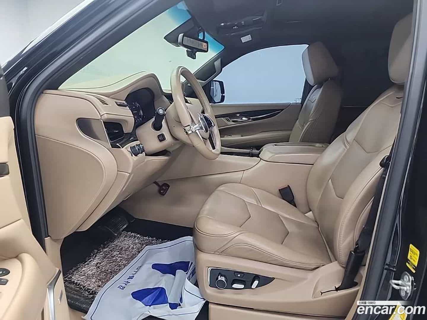 Escalade Cadillac 2018.11-OPTION-015