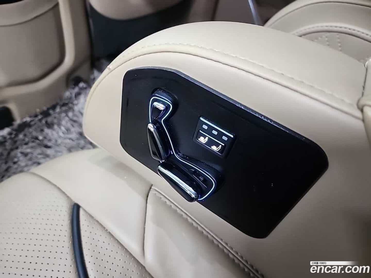 Escalade Cadillac 2018.11-OPTION-018