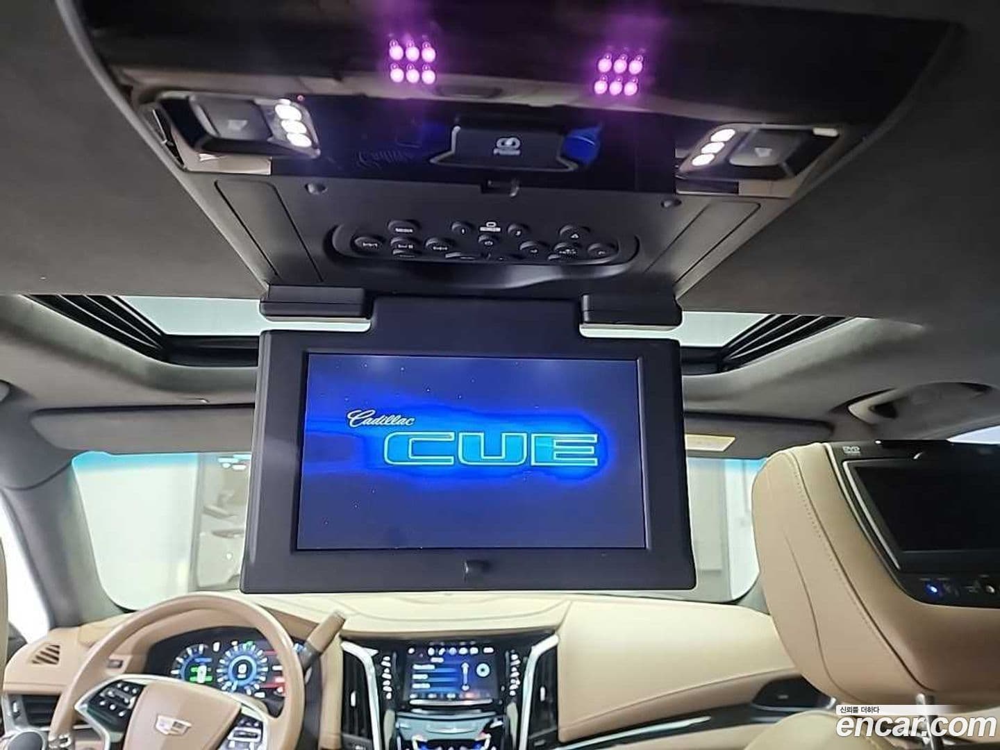 Main__Slider__Photo:Escalade Cadillac 2018.11-14