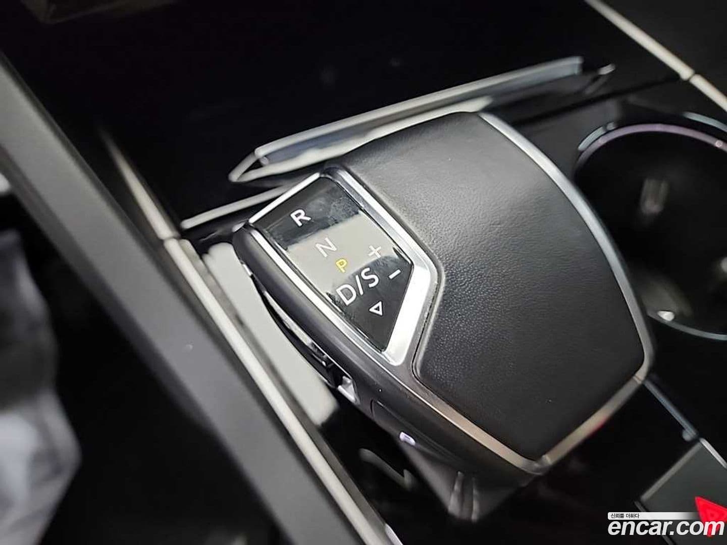 Main__Slider__Photo:Touareg Volkswagen 2020.2-7