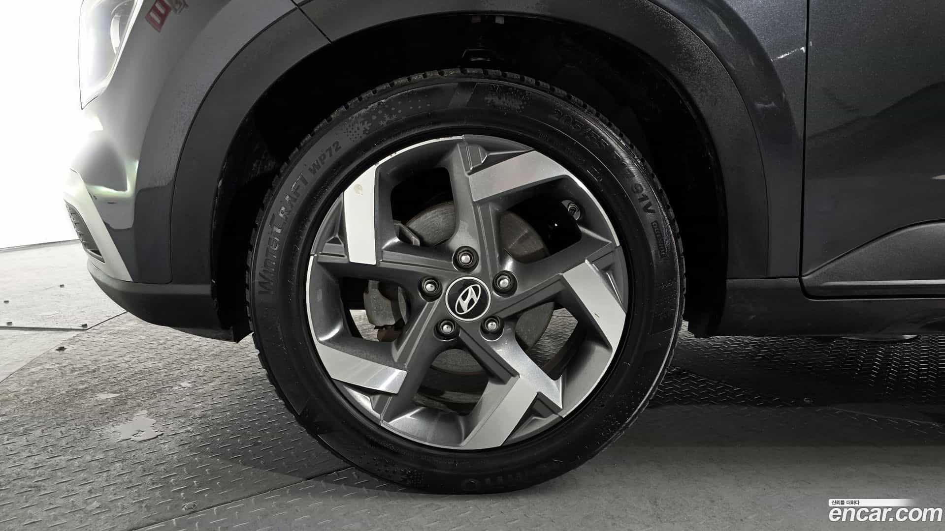 Venue Hyundai 2019.11-OUTER-005