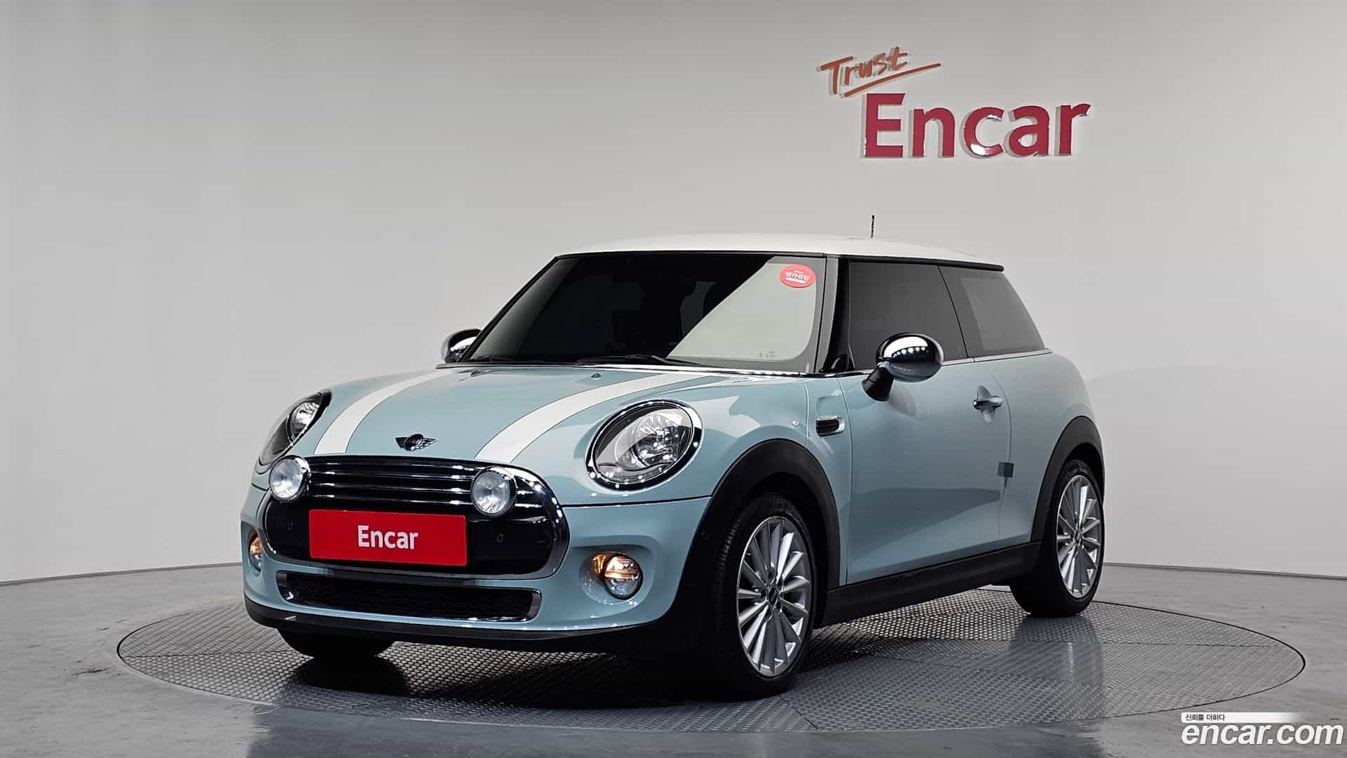 Cooper Mini 2018.2-THUMBNAIL-011