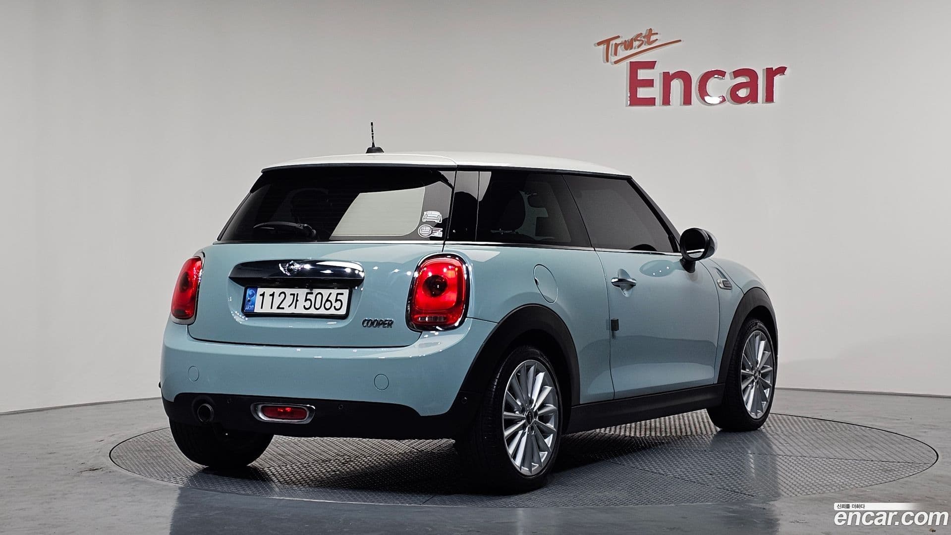 Main__Slider__Photo:Cooper Mini 2018.2-1