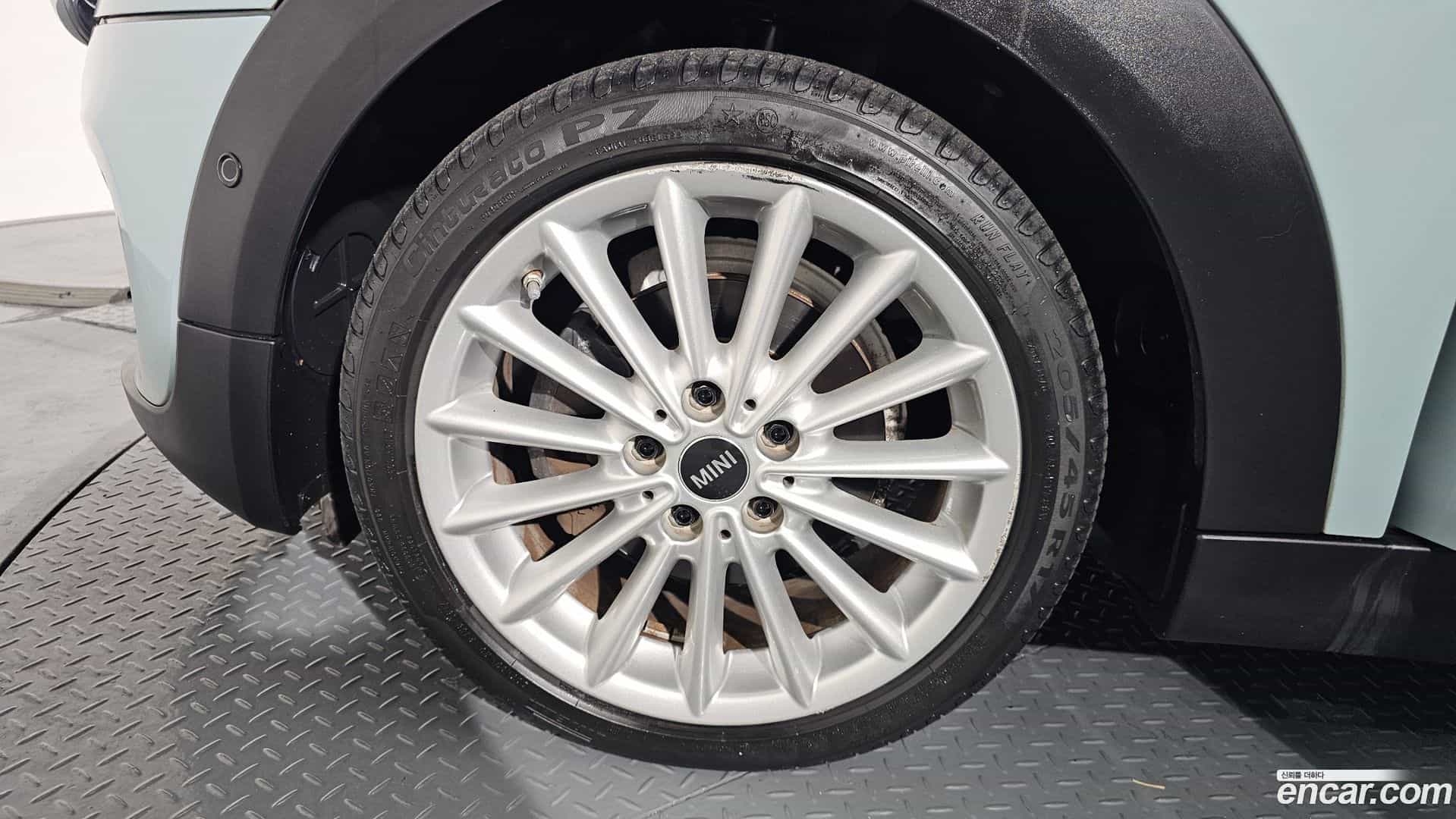 Cooper Mini 2018.2-OUTER-005