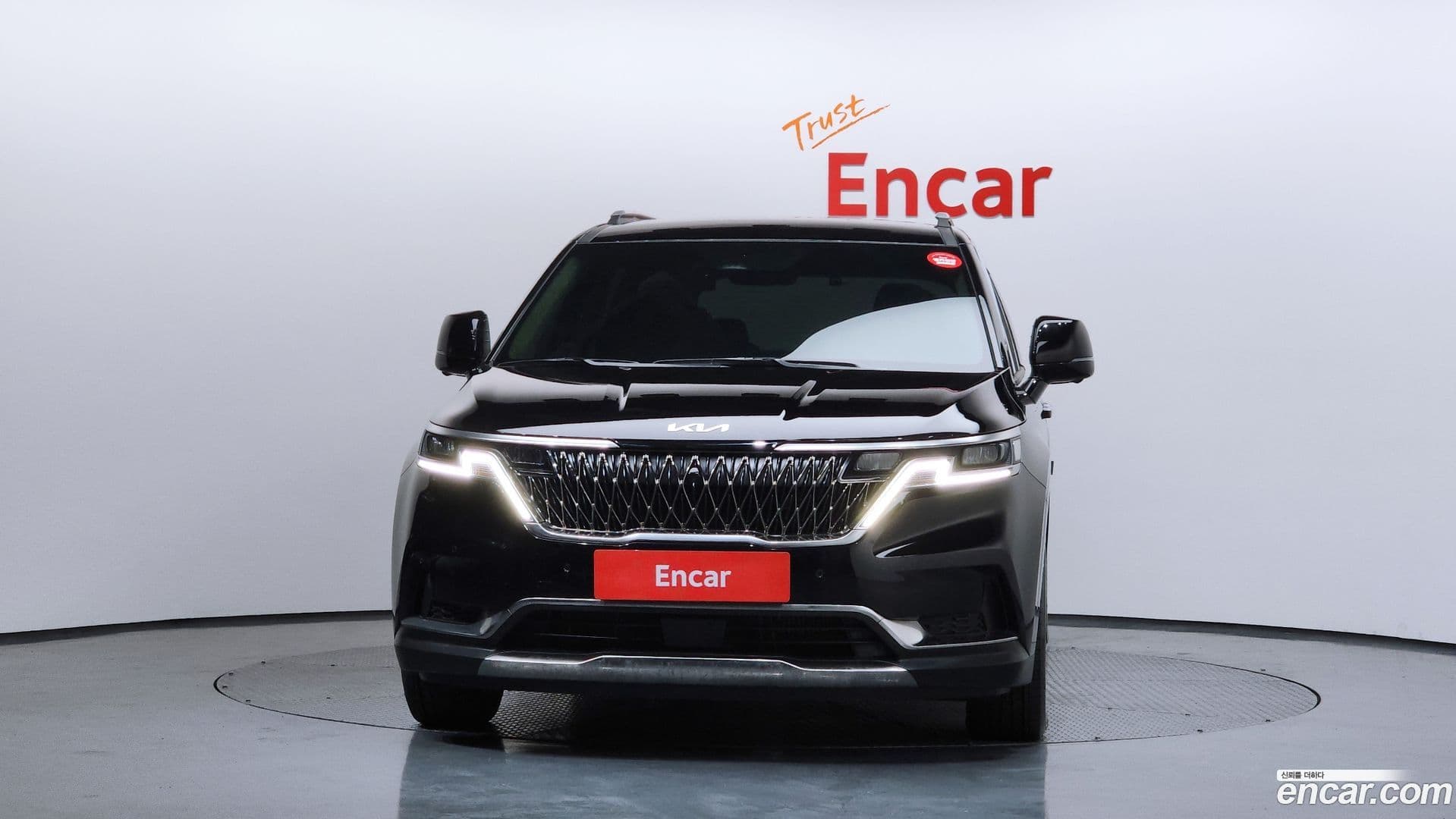 Main__Slider__Photo:Canival Kia 2023.2-2