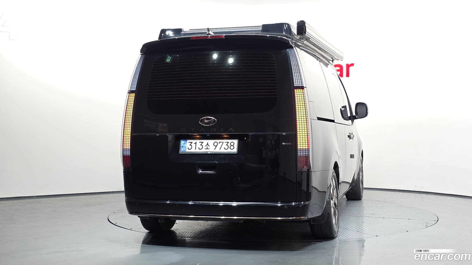 Main__Slider__Photo:Staria Hyundai 2022.11-3