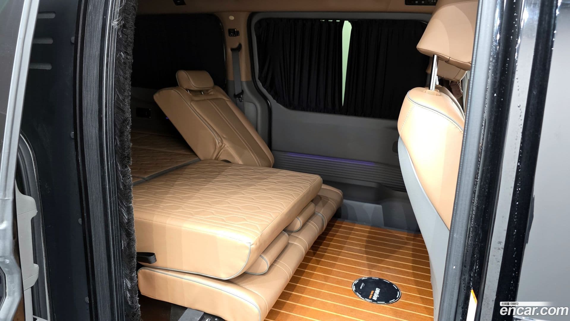 Main__Slider__Photo:Staria Hyundai 2022.11-11