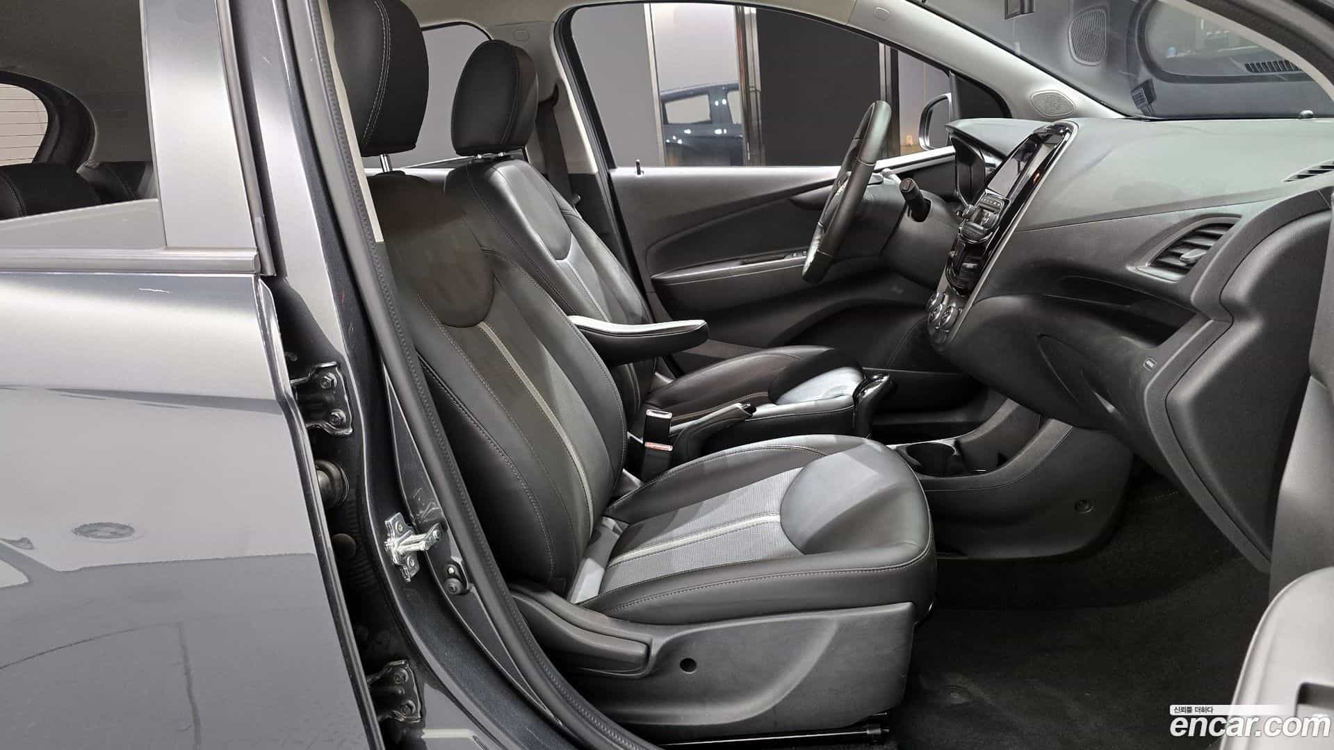 Spark Chevrolet 2022.5-INNER-010