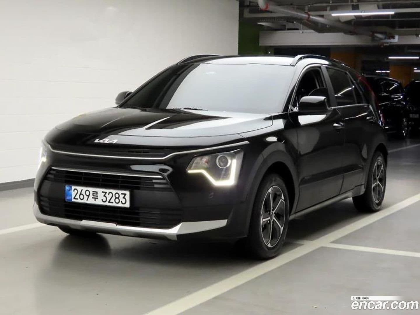 Main__Slider__Photo:Niro Kia 2023.9-0