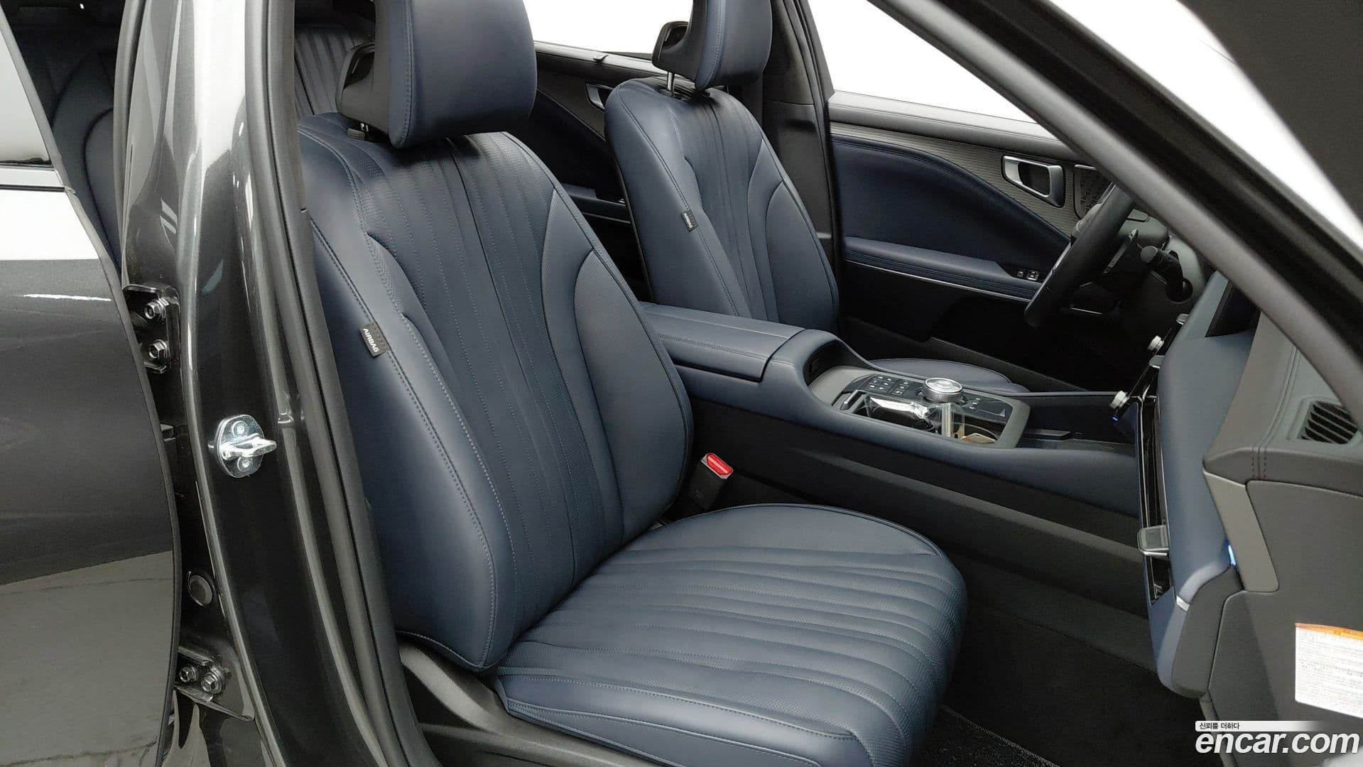 Main__Slider__Photo:K8 Kia 2025.5-14