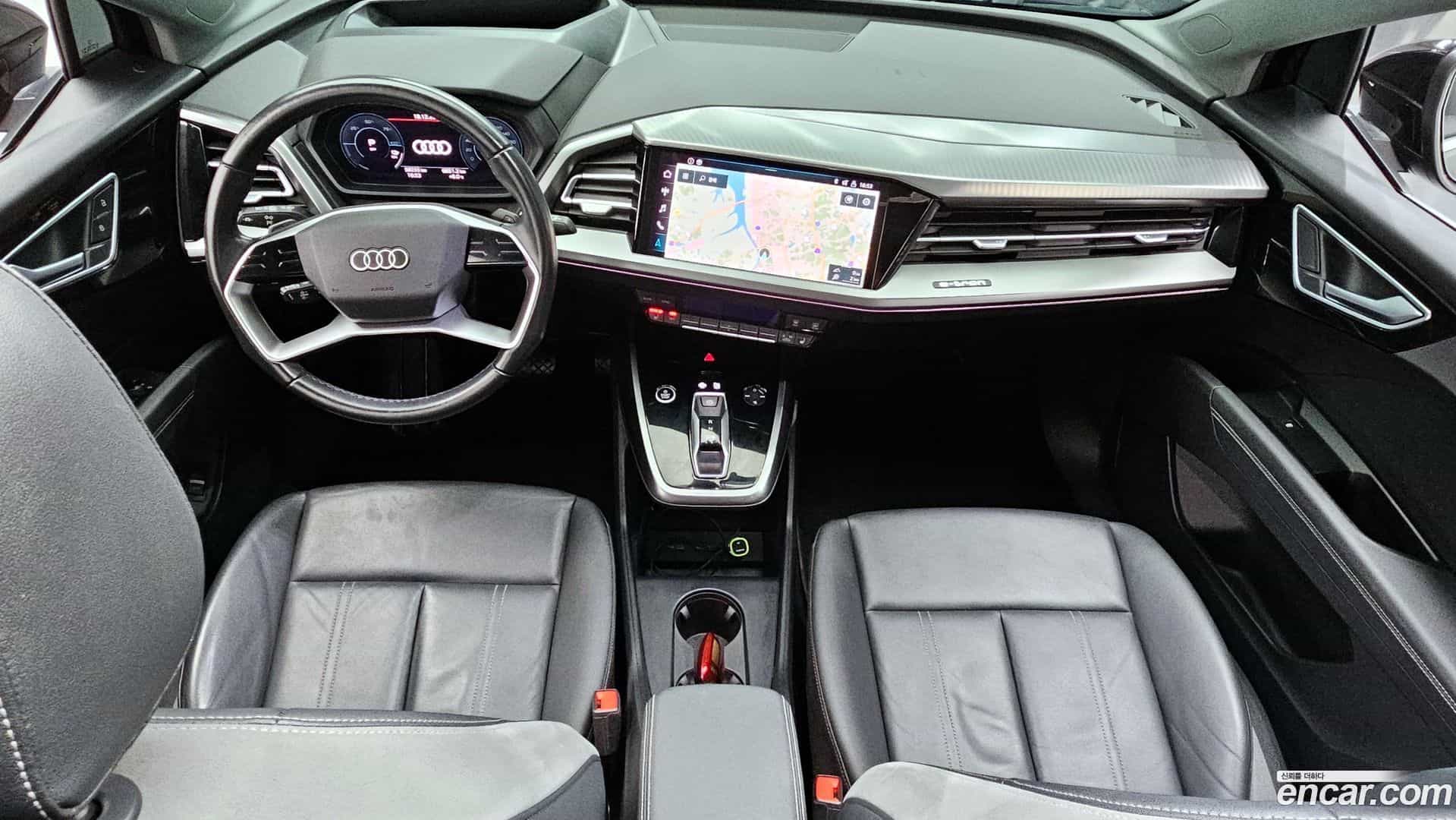 Q4 e-tron Audi 2022.8-INNER-007