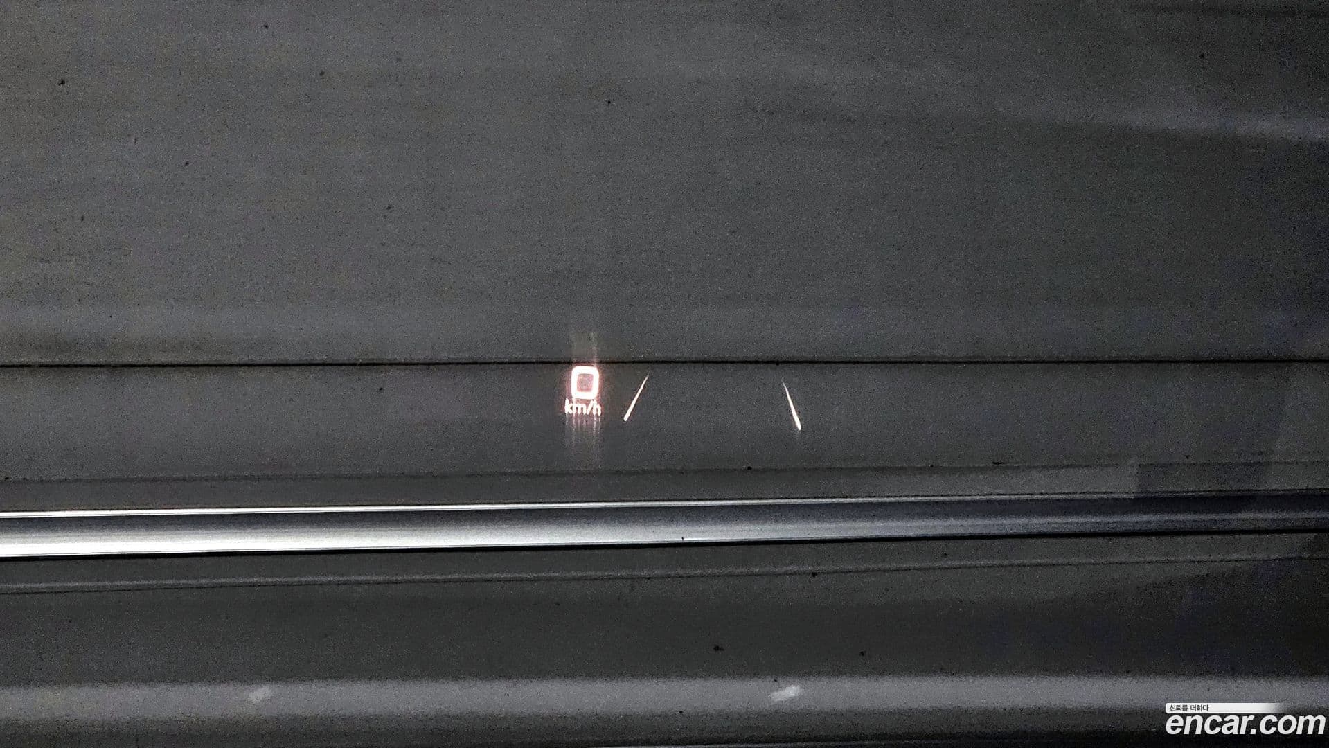 Main__Slider__Photo:Q4 e-tron Audi 2022.8-13