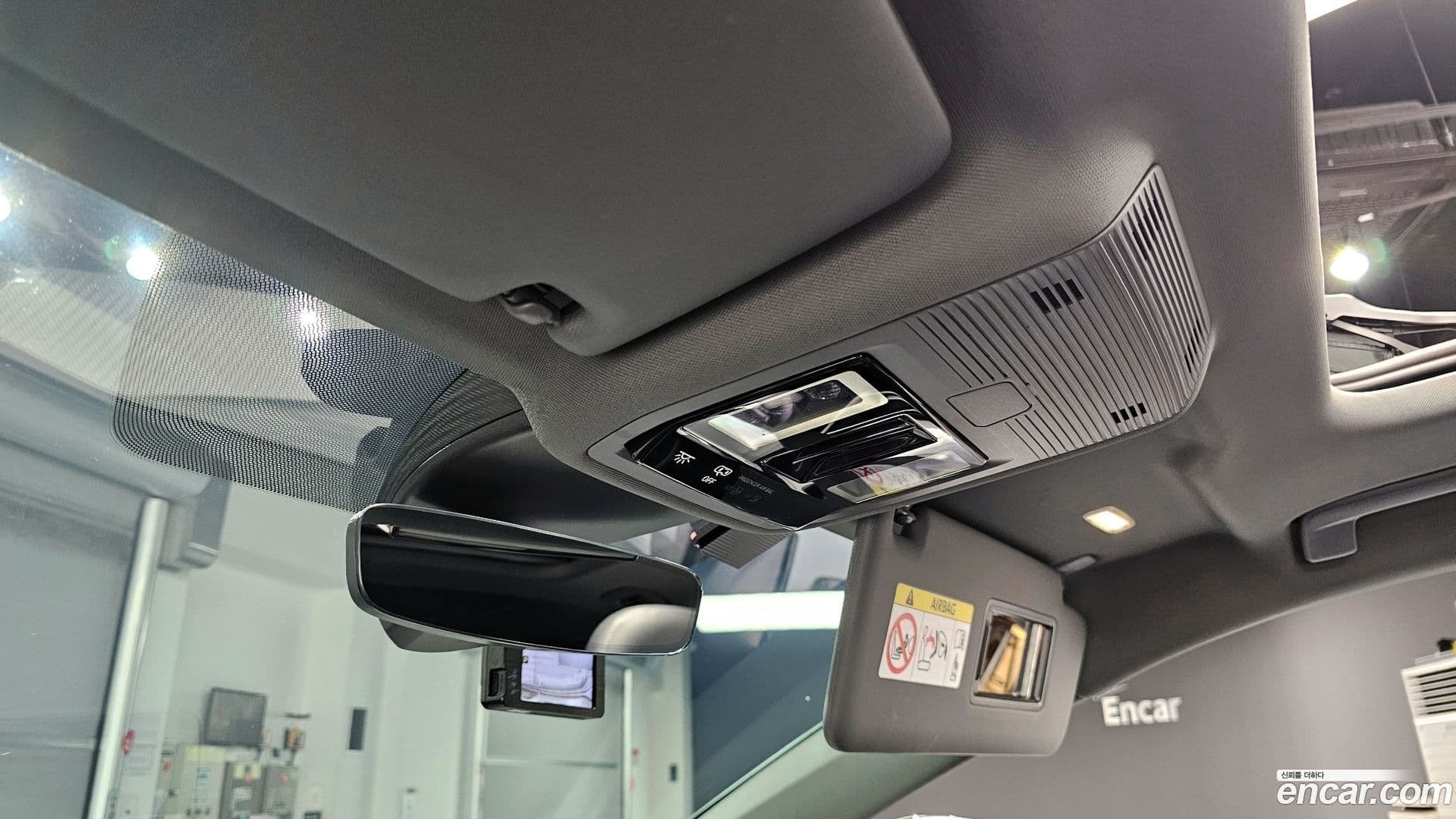 Main__Slider__Photo:Q4 e-tron Audi 2022.8-16