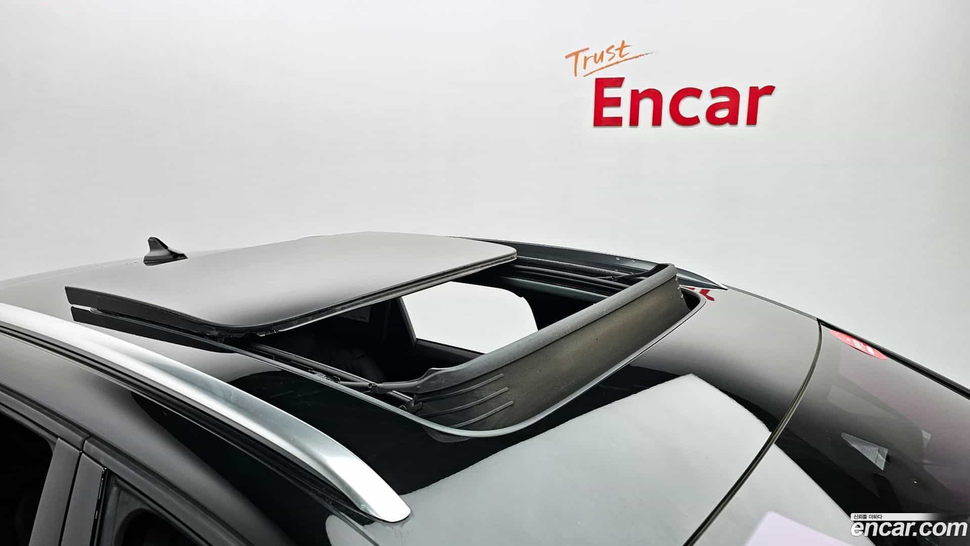 Q4 e-tron Audi 2022.8-OPTION-024