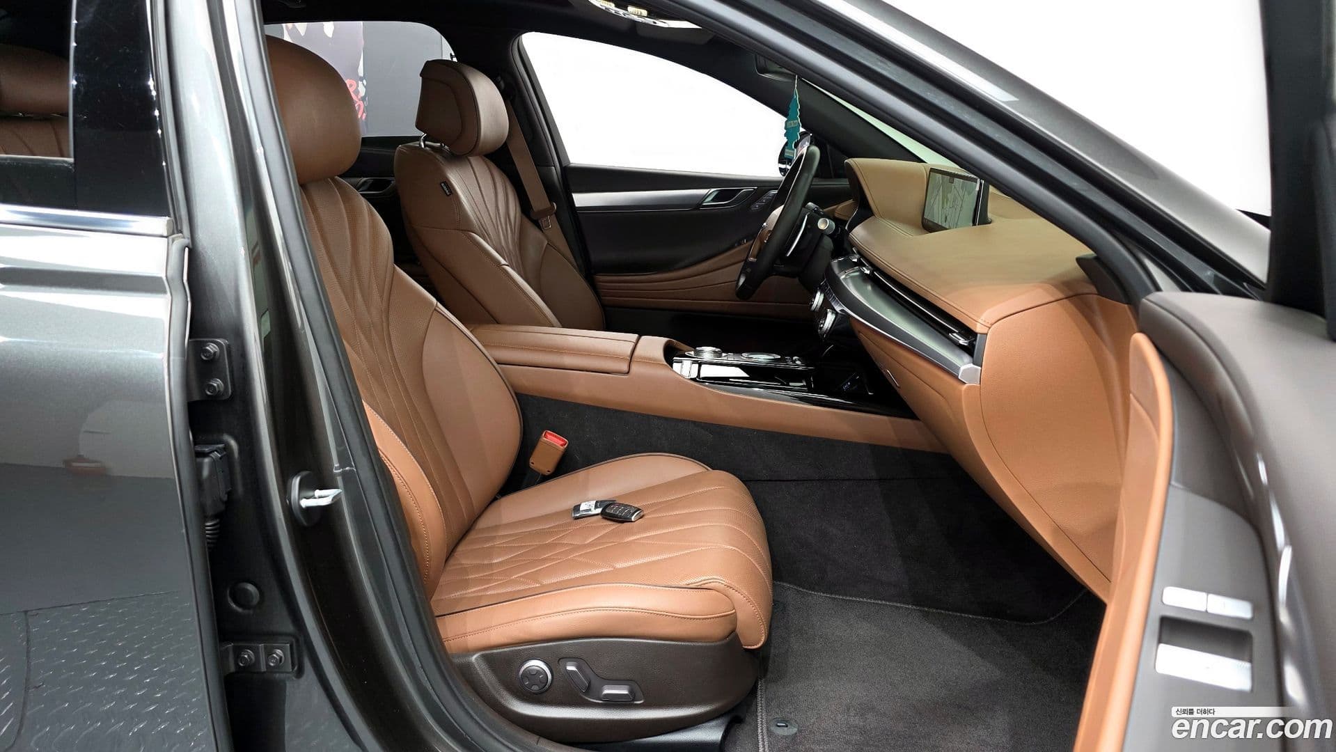 Main__Slider__Photo:G80 Genesis 2021.11-10