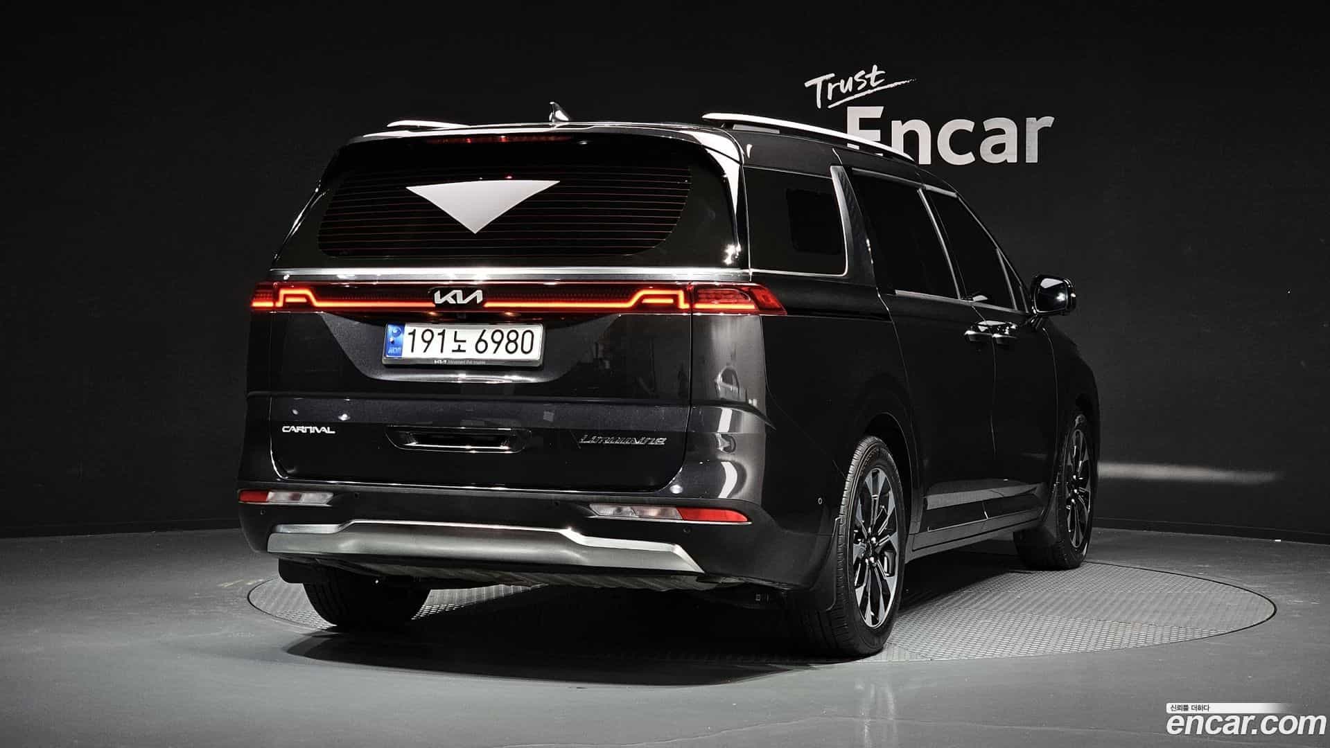 Canival Kia 2023.4-OUTER-002