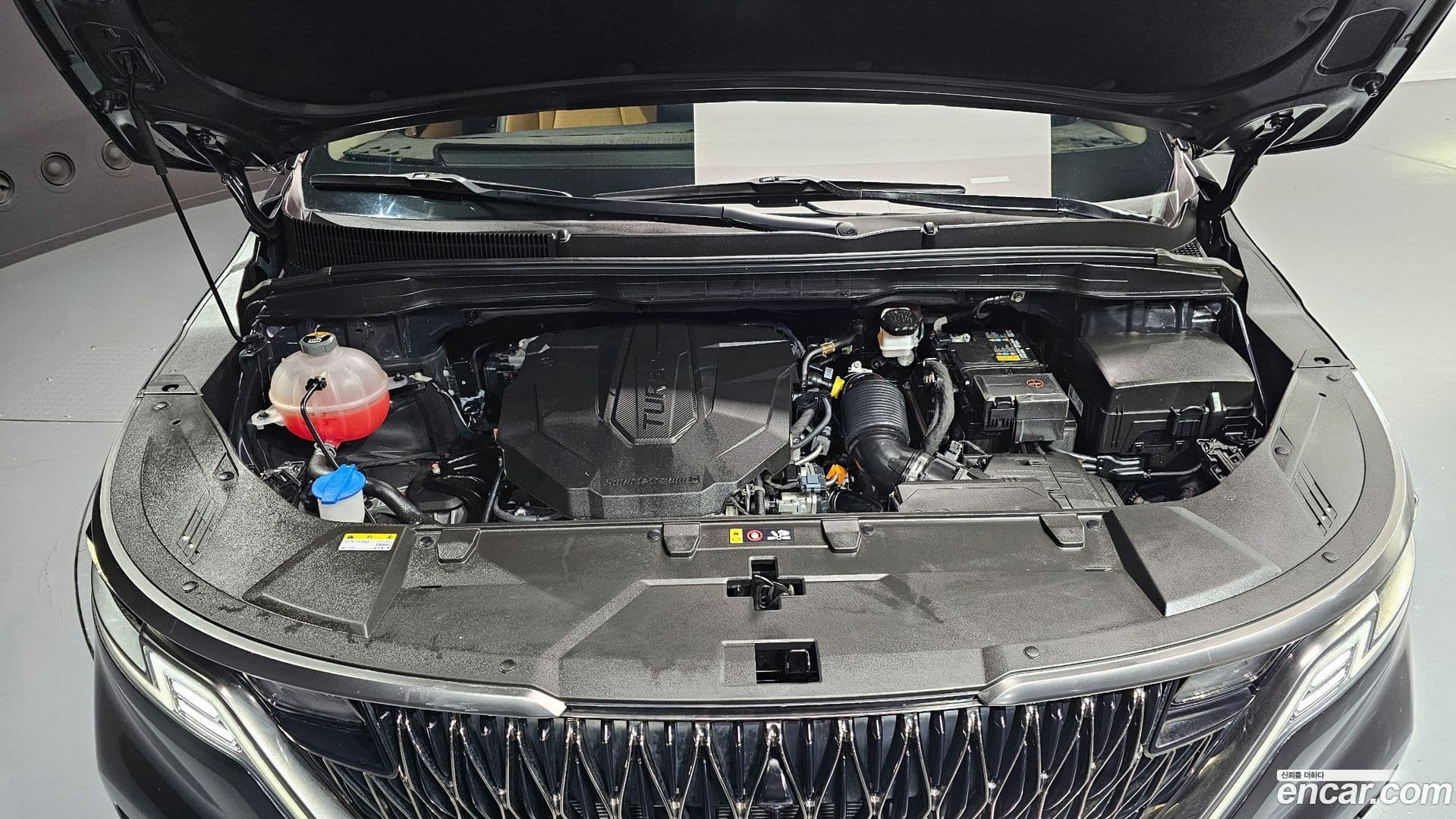 Main__Slider__Photo:Canival Kia 2023.4-5