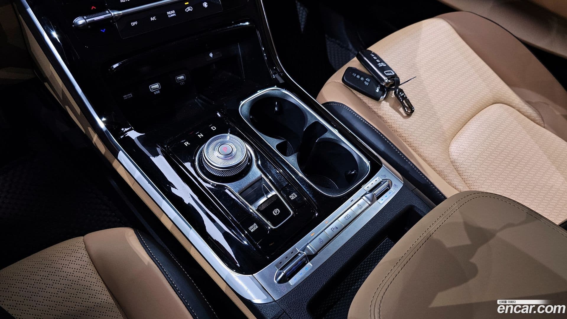 Main__Slider__Photo:Canival Kia 2023.4-8