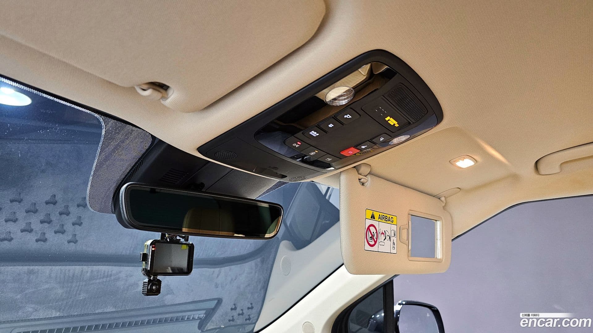 Main__Slider__Photo:Canival Kia 2023.4-19