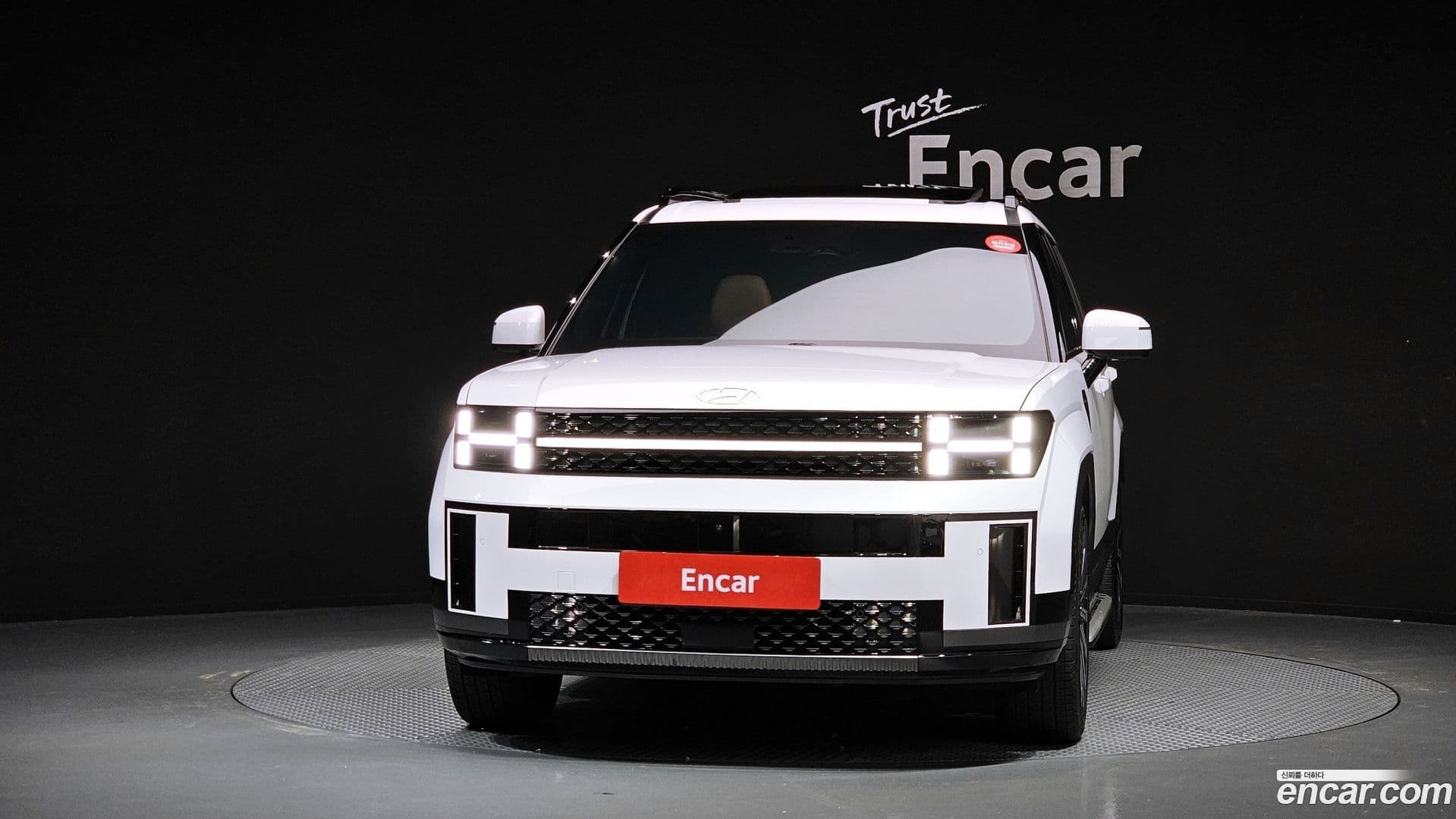 Main__Slider__Photo:Santafe Hyundai 2024.0-2