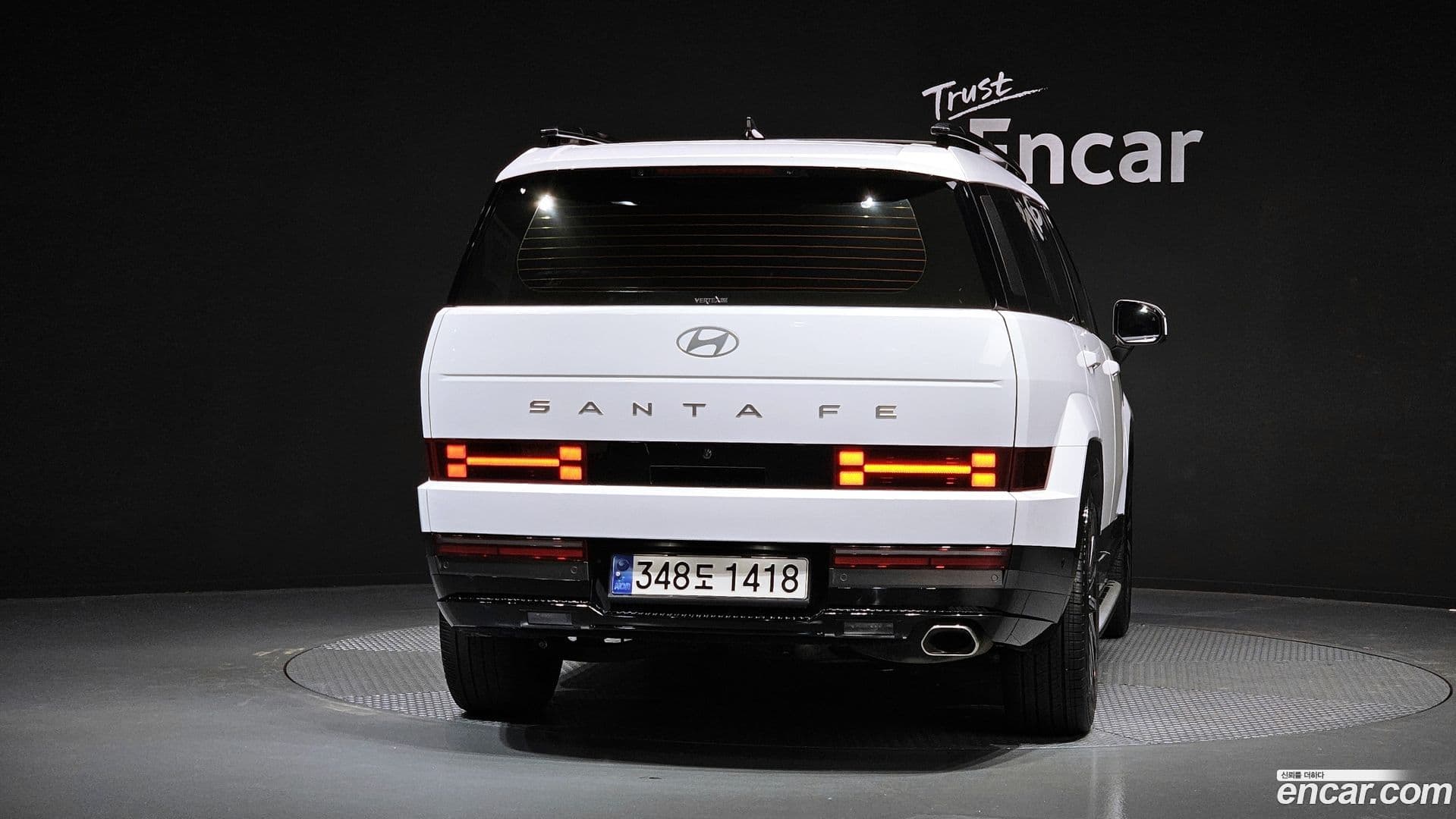 Main__Slider__Photo:Santafe Hyundai 2024.0-3