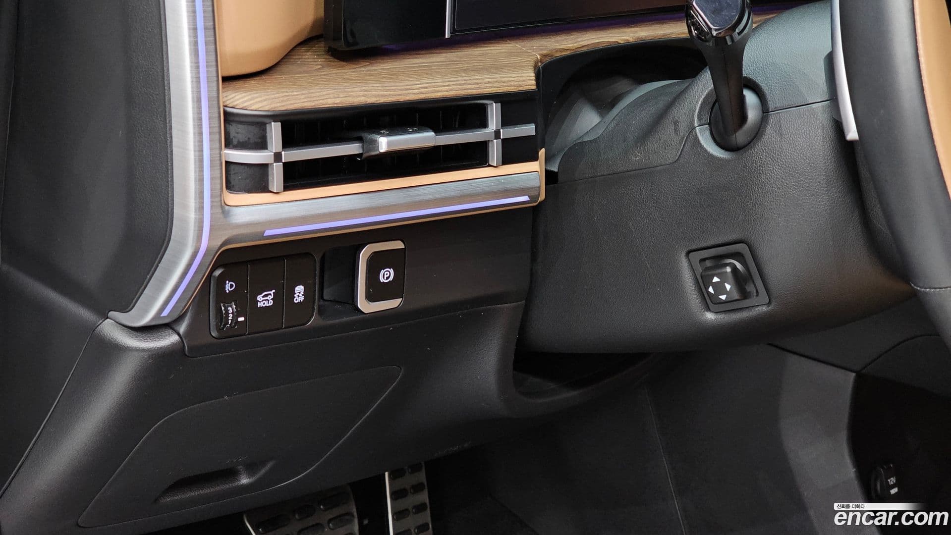 Main__Slider__Photo:Santafe Hyundai 2024.0-13