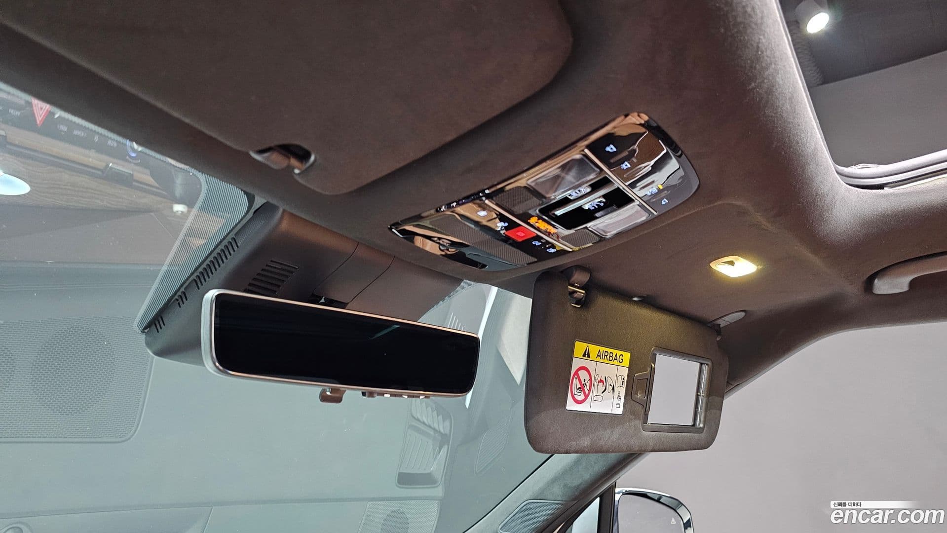 Main__Slider__Photo:Santafe Hyundai 2024.0-19