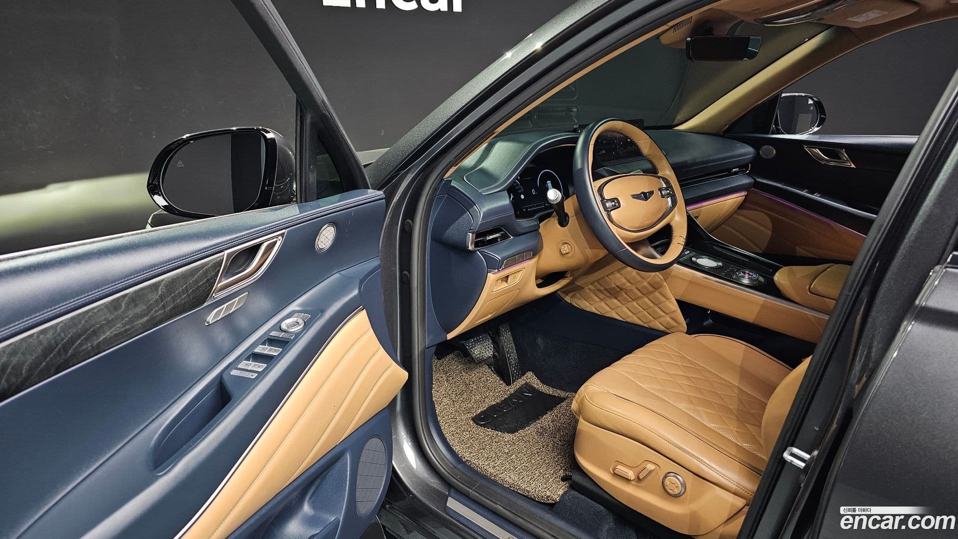 Main__Slider__Photo:GV80 Genesis 2022.9-10