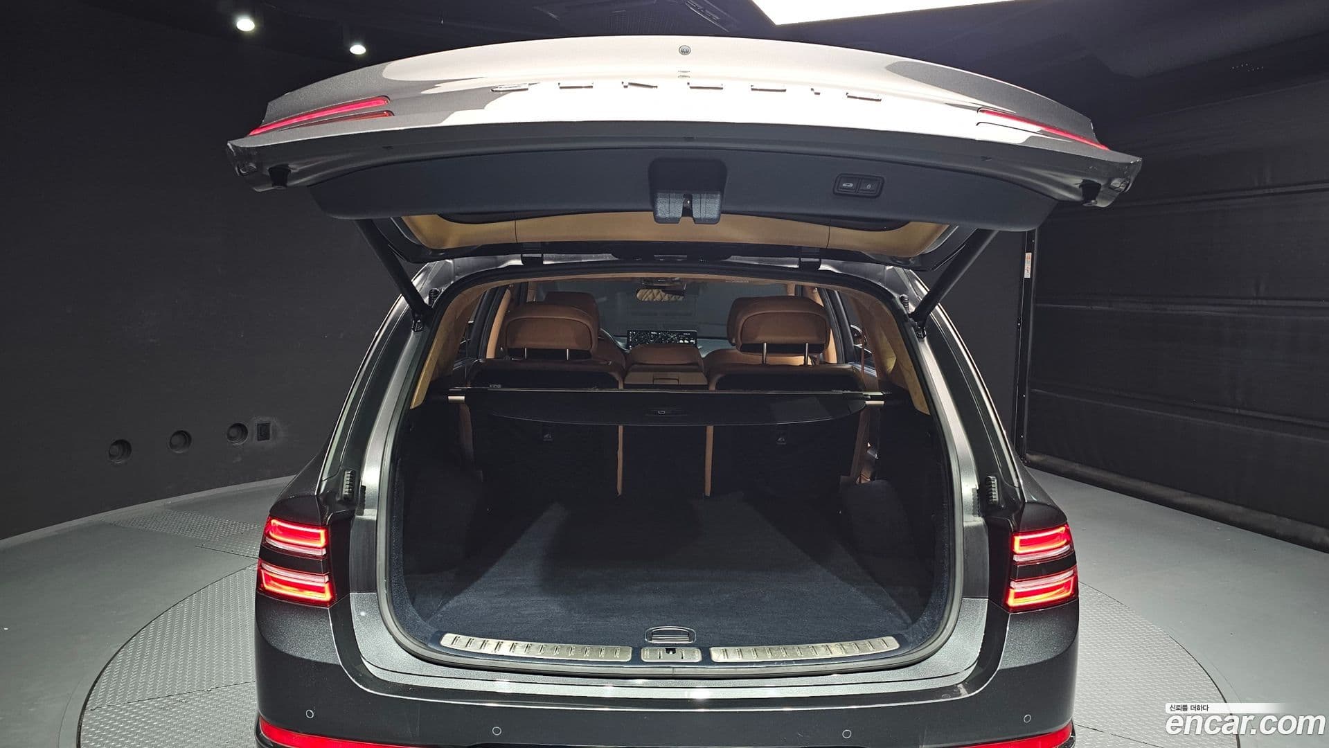 Main__Slider__Photo:GV80 Genesis 2022.9-19