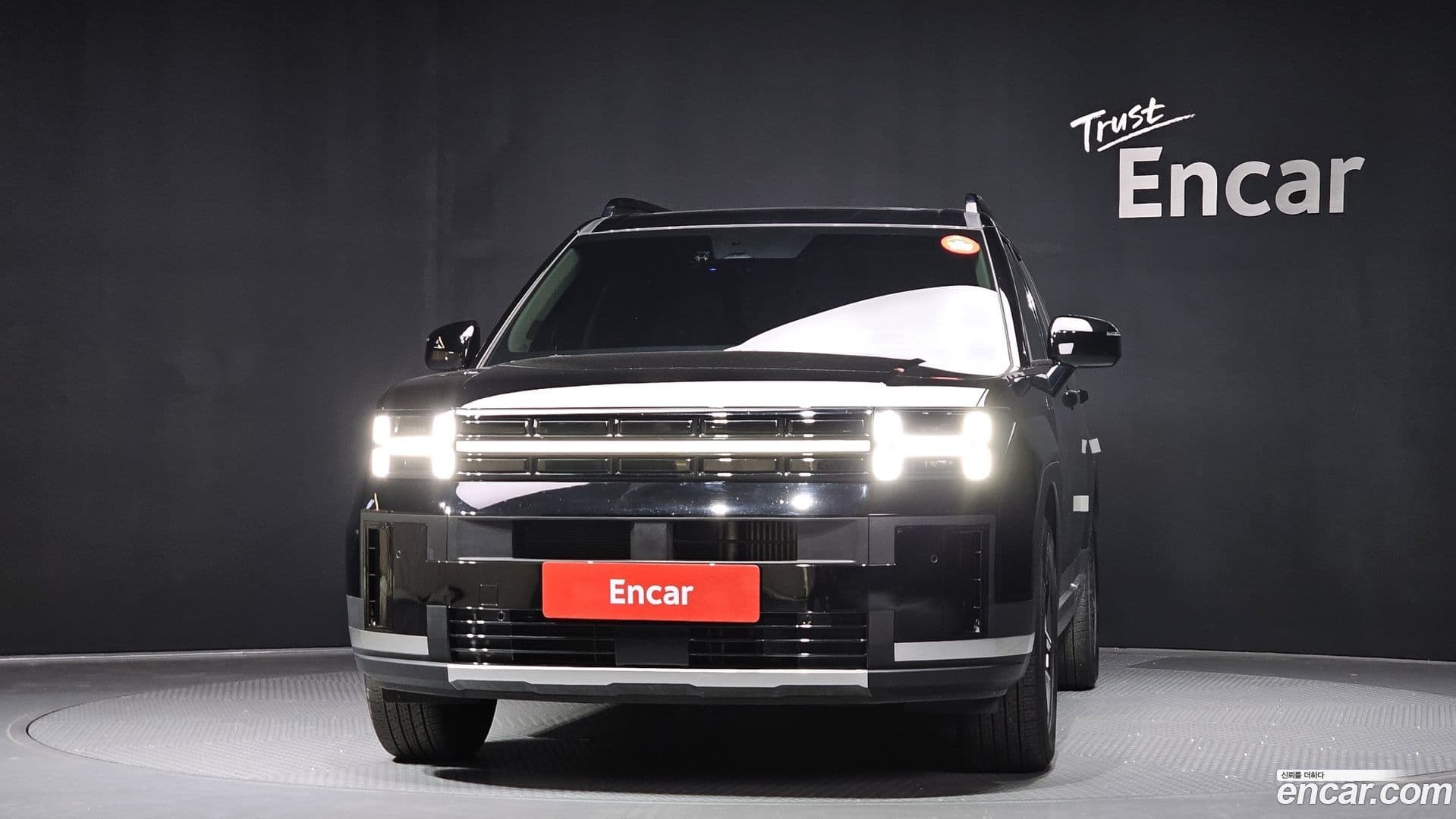 Main__Slider__Photo:Santafe Hyundai 2023.9-2