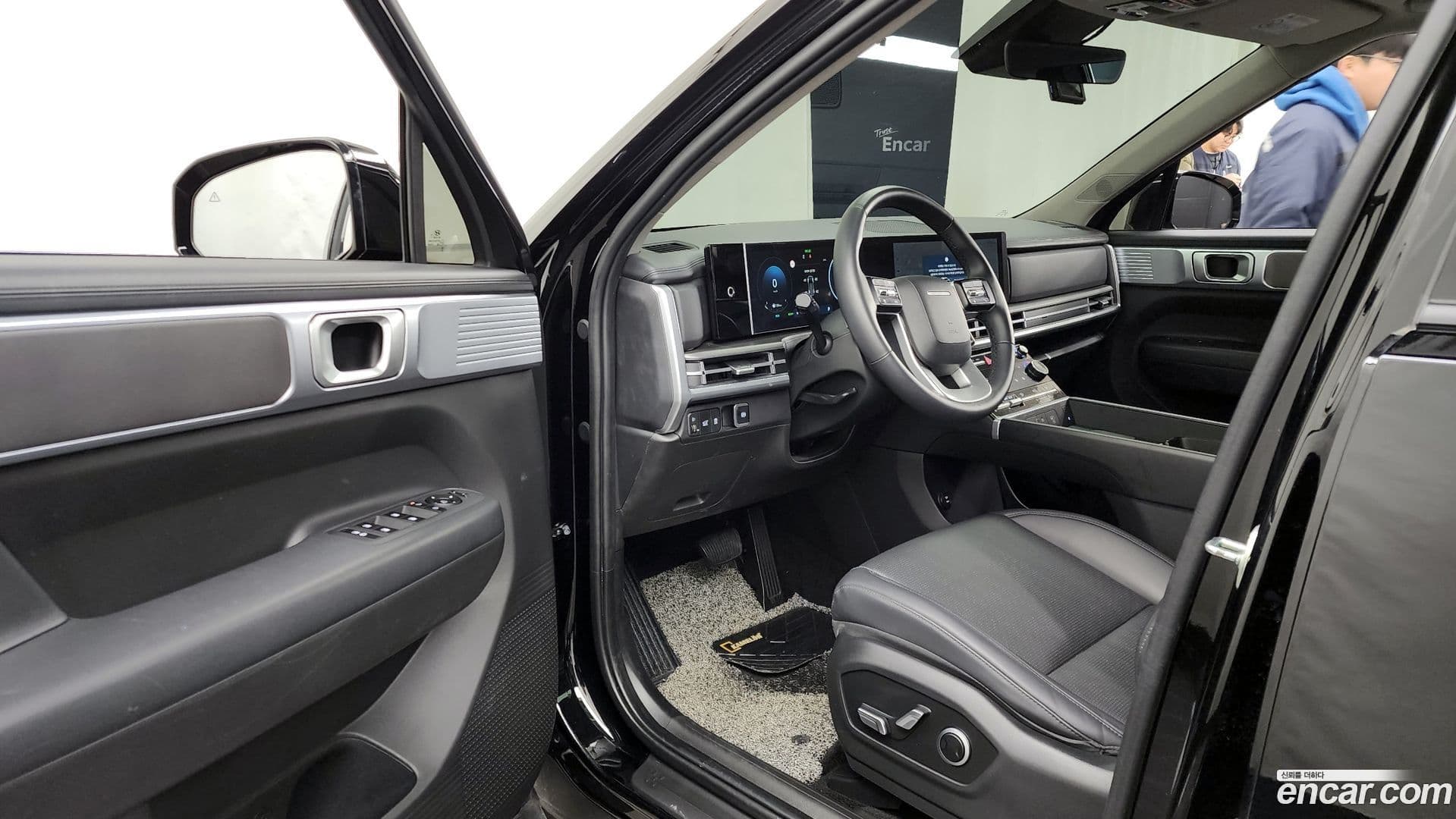 Main__Slider__Photo:Santafe Hyundai 2023.9-9