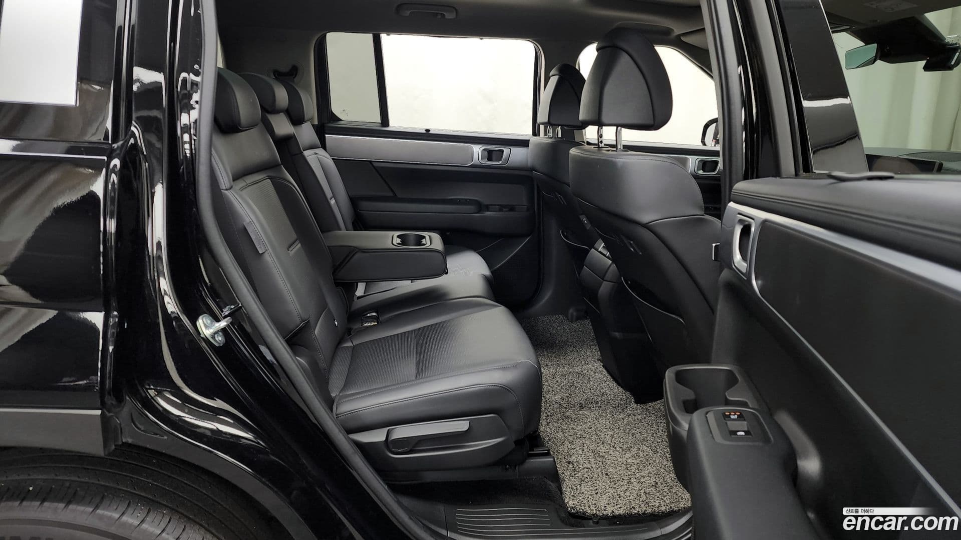 Main__Slider__Photo:Santafe Hyundai 2023.9-11