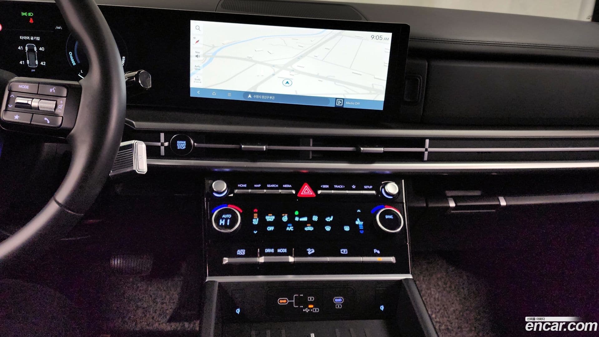 Main__Slider__Photo:Santafe Hyundai 2023.9-13