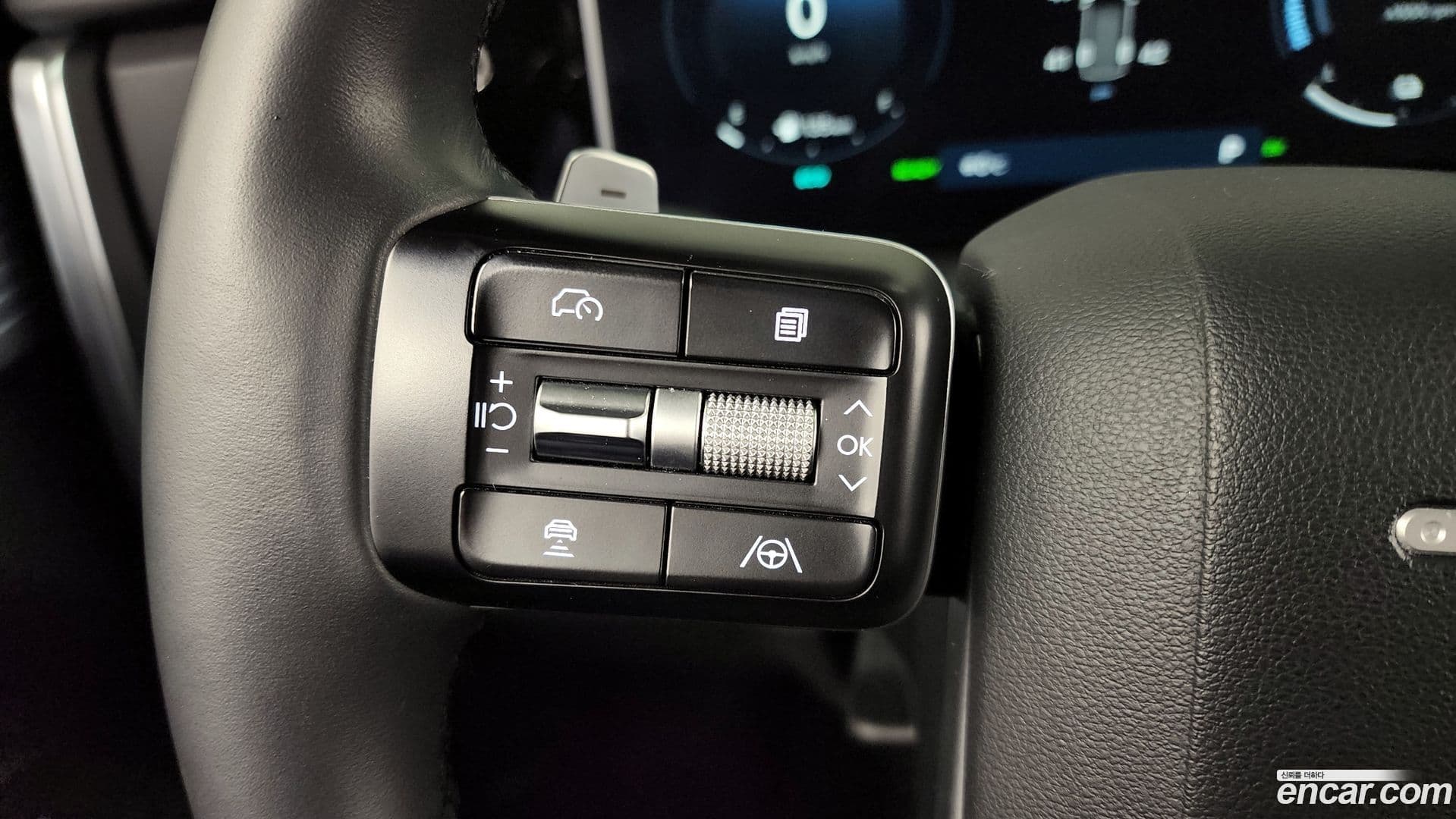 Main__Slider__Photo:Santafe Hyundai 2023.9-17