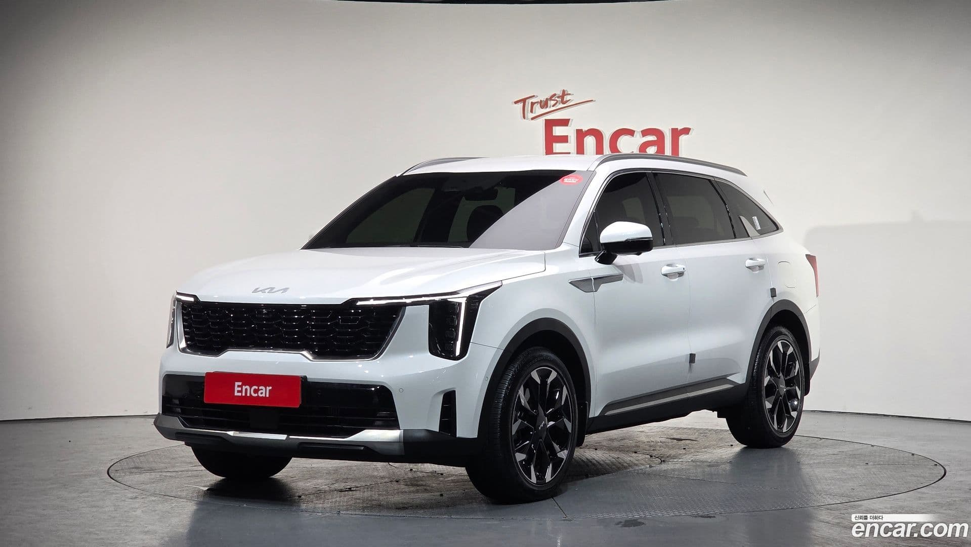 Main__Slider__Photo:Sorento Kia 2024.10-0