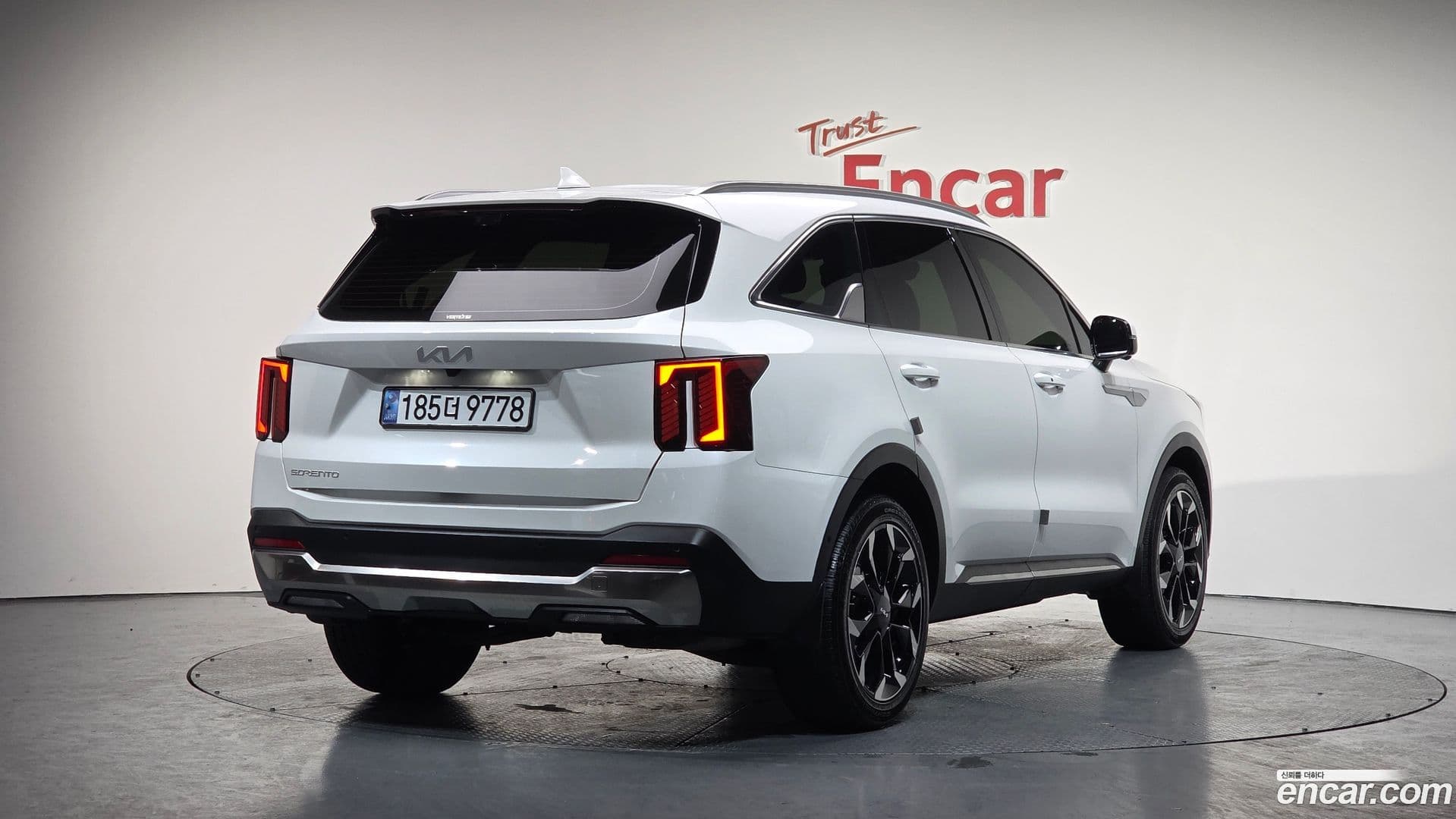 Main__Slider__Photo:Sorento Kia 2024.10-1