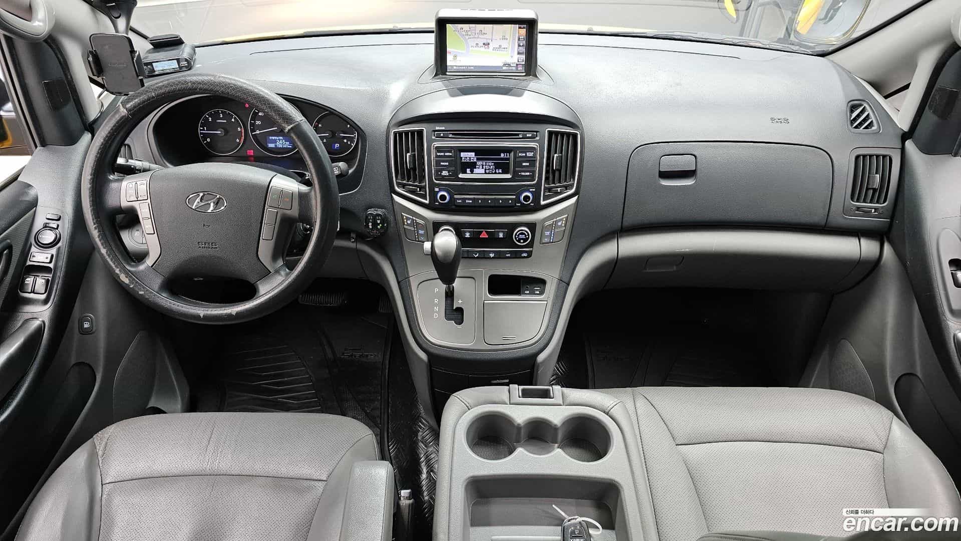 Starex Hyundai 2017.4-INNER-007