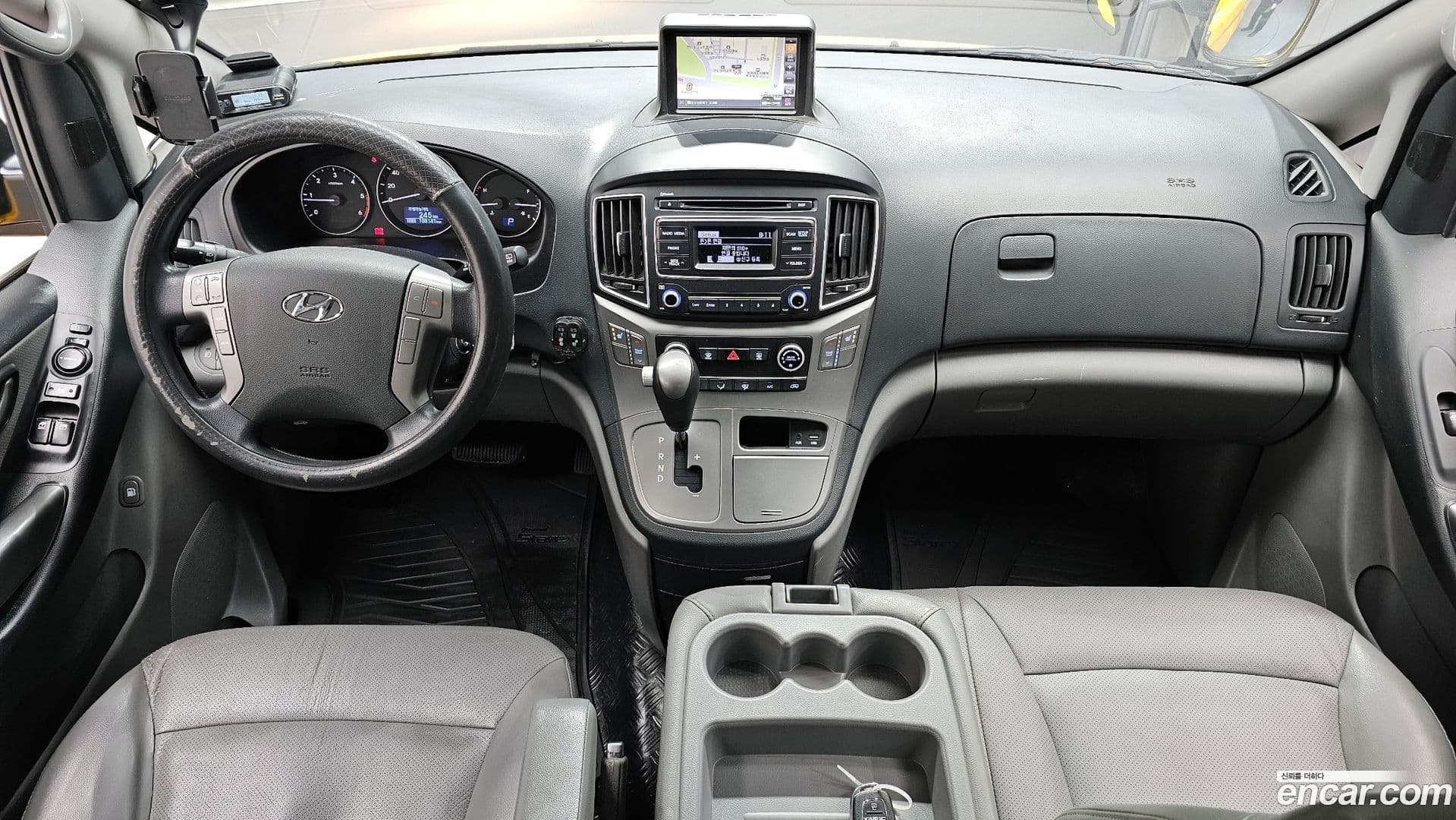 Main__Slider__Photo:Starex Hyundai 2017.4-6