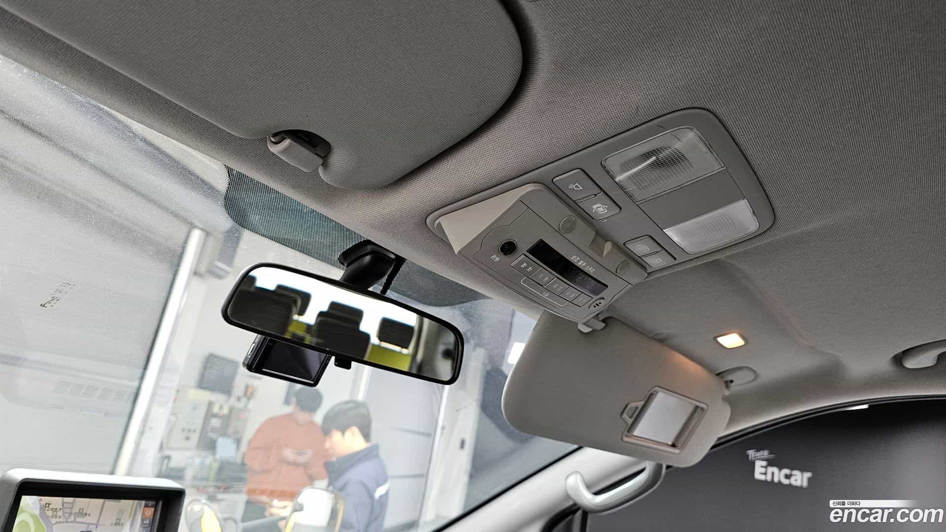 Starex Hyundai 2017.4-OPTION-023