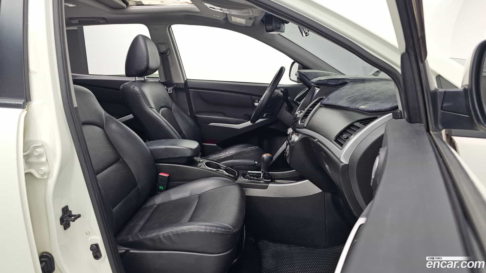 KORANDO KG_Mobility_Ssangyong 2014.9-OPTION-015