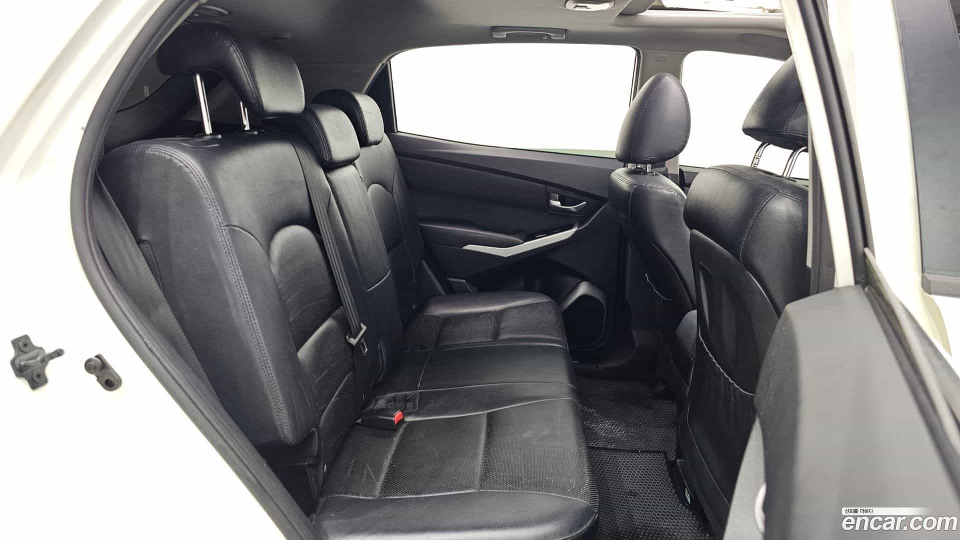 KORANDO KG_Mobility_Ssangyong 2014.9-OPTION-016