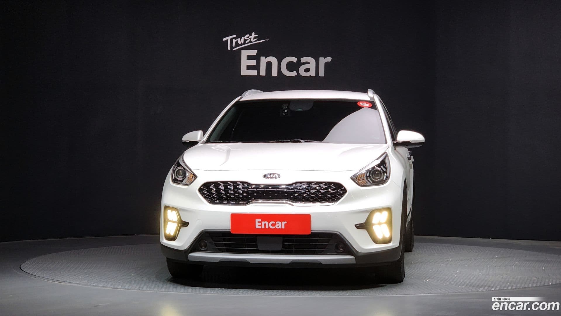 Main__Slider__Photo:Niro Kia 2019.11-2